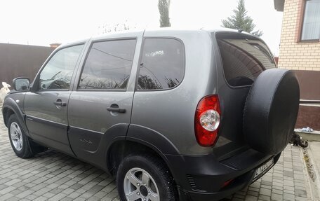 Chevrolet Niva I рестайлинг, 2019 год, 850 000 рублей, 4 фотография