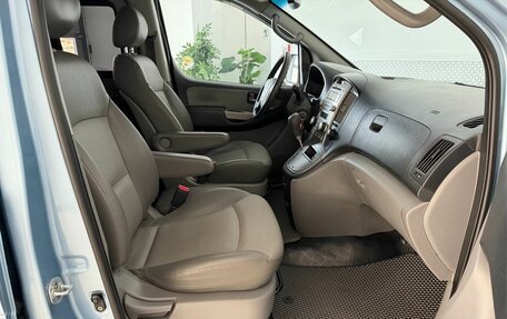 Hyundai Grand Starex Grand Starex I рестайлинг 2, 2011 год, 1 399 000 рублей, 21 фотография