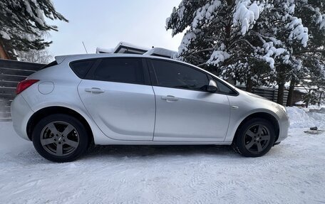 Opel Astra J, 2011 год, 630 000 рублей, 8 фотография