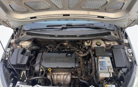 Opel Astra J, 2011 год, 630 000 рублей, 13 фотография