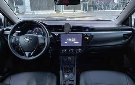 Toyota Corolla, 2014 год, 990 000 рублей, 16 фотография