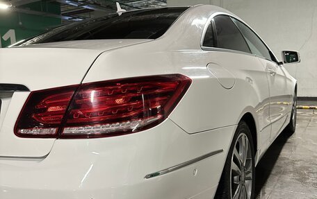 Mercedes-Benz E-Класс, 2015 год, 2 500 000 рублей, 17 фотография