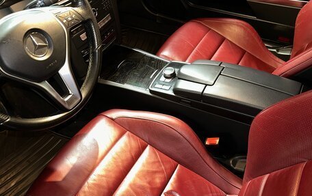 Mercedes-Benz E-Класс, 2015 год, 2 500 000 рублей, 29 фотография