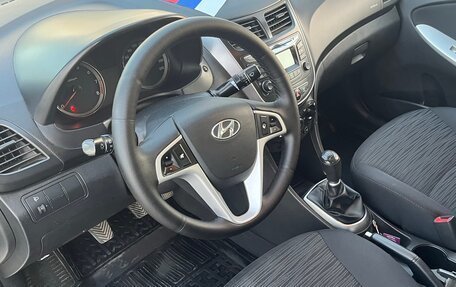 Hyundai Solaris II рестайлинг, 2014 год, 910 000 рублей, 5 фотография