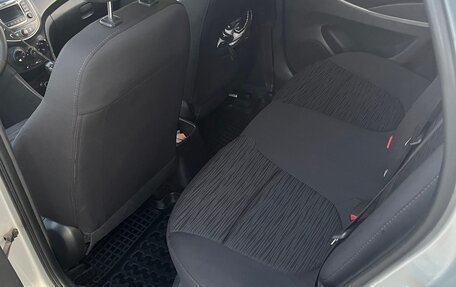 Hyundai Solaris II рестайлинг, 2014 год, 910 000 рублей, 4 фотография