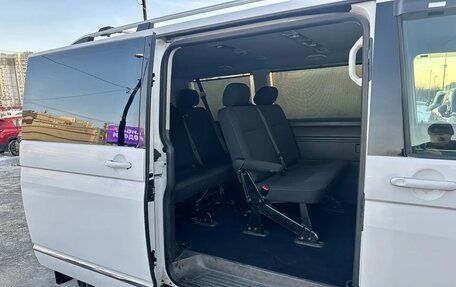 Volkswagen Caravelle T6 рестайлинг, 2016 год, 2 900 000 рублей, 12 фотография