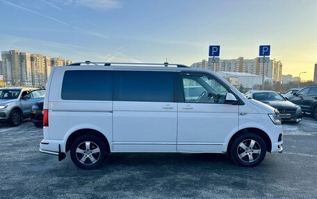 Volkswagen Caravelle T6 рестайлинг, 2016 год, 2 900 000 рублей, 3 фотография