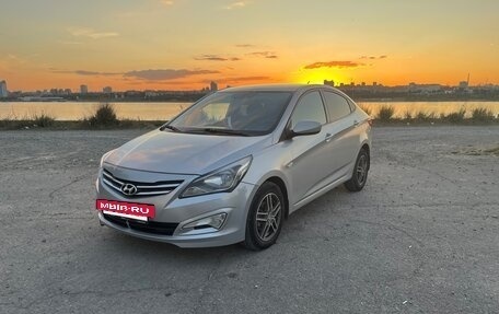 Hyundai Solaris II рестайлинг, 2014 год, 910 000 рублей, 10 фотография