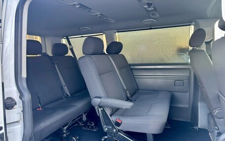 Volkswagen Caravelle T6 рестайлинг, 2016 год, 2 900 000 рублей, 14 фотография