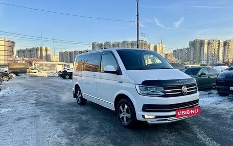Volkswagen Caravelle T6 рестайлинг, 2016 год, 2 900 000 рублей, 2 фотография