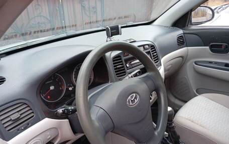 Hyundai Verna II, 2006 год, 260 000 рублей, 8 фотография