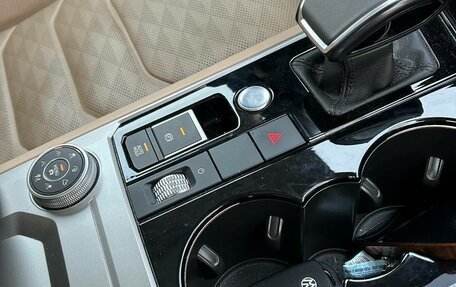 Volkswagen Touareg III, 2019 год, 6 500 000 рублей, 12 фотография