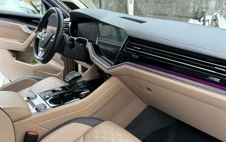 Volkswagen Touareg III, 2019 год, 6 500 000 рублей, 11 фотография