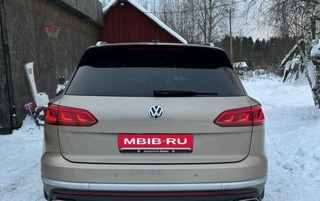 Volkswagen Touareg III, 2019 год, 6 500 000 рублей, 8 фотография