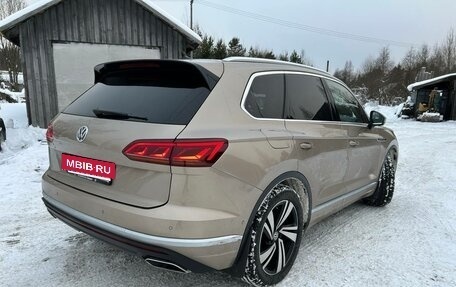 Volkswagen Touareg III, 2019 год, 6 500 000 рублей, 4 фотография