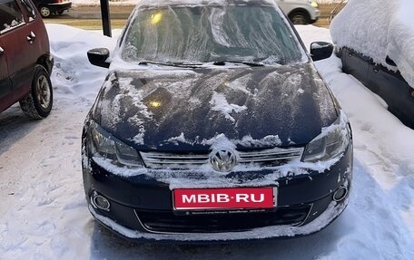 Volkswagen Polo VI (EU Market), 2013 год, 700 000 рублей, 1 фотография