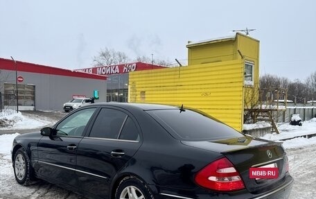 Mercedes-Benz E-Класс, 2003 год, 599 000 рублей, 4 фотография