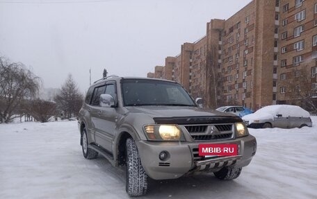 Mitsubishi Pajero III рестайлинг, 2006 год, 1 090 000 рублей, 2 фотография