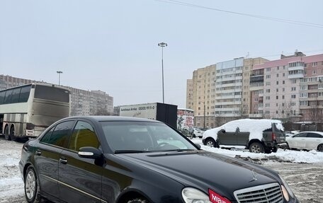 Mercedes-Benz E-Класс, 2003 год, 599 000 рублей, 2 фотография