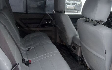 Mitsubishi Pajero III рестайлинг, 2006 год, 1 090 000 рублей, 10 фотография