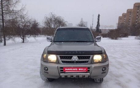 Mitsubishi Pajero III рестайлинг, 2006 год, 1 090 000 рублей, 3 фотография