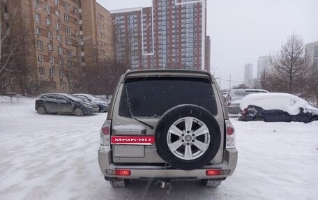 Mitsubishi Pajero III рестайлинг, 2006 год, 1 090 000 рублей, 6 фотография