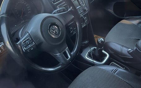 Volkswagen Polo VI (EU Market), 2013 год, 700 000 рублей, 2 фотография