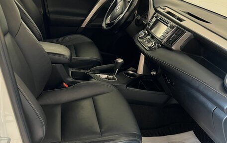 Toyota RAV4, 2013 год, 1 900 000 рублей, 4 фотография