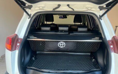 Toyota RAV4, 2013 год, 1 900 000 рублей, 6 фотография