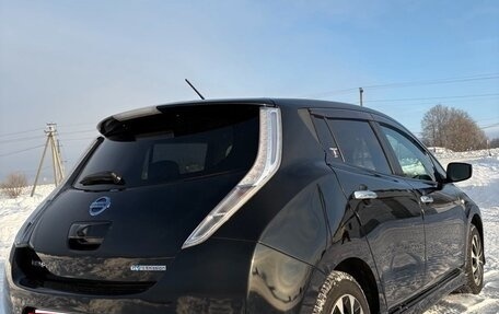 Nissan Leaf I, 2017 год, 1 150 000 рублей, 4 фотография