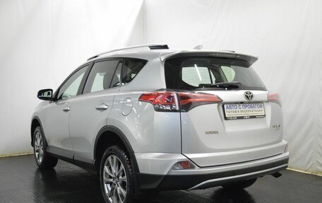 Toyota RAV4, 2017 год, 2 366 000 рублей, 7 фотография