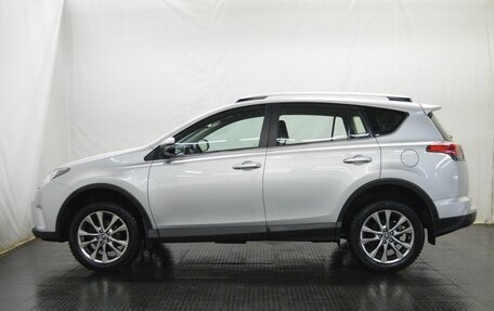 Toyota RAV4, 2017 год, 2 366 000 рублей, 8 фотография