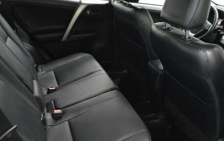 Toyota RAV4, 2017 год, 2 366 000 рублей, 13 фотография