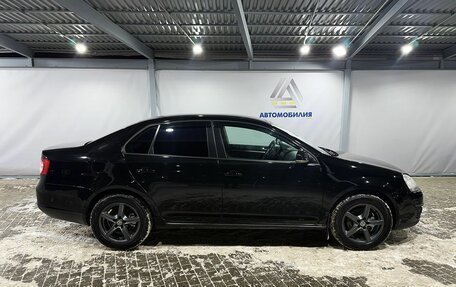 Volkswagen Jetta VI, 2010 год, 679 000 рублей, 5 фотография