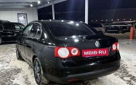Volkswagen Jetta VI, 2010 год, 679 000 рублей, 2 фотография