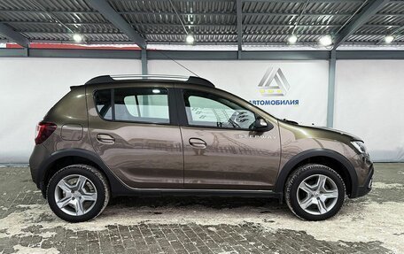 Renault Sandero II рестайлинг, 2018 год, 1 249 000 рублей, 6 фотография