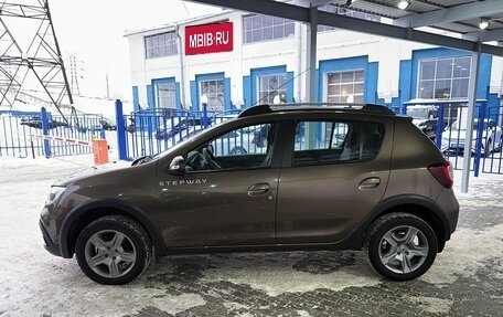 Renault Sandero II рестайлинг, 2018 год, 1 249 000 рублей, 2 фотография