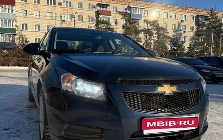 Chevrolet Cruze II, 2009 год, 610 000 рублей, 3 фотография