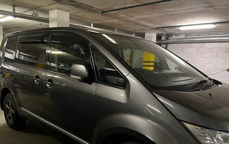 Mitsubishi Delica D:5 I, 2017 год, 2 600 000 рублей, 3 фотография