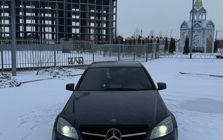 Mercedes-Benz C-Класс, 2010 год, 1 400 000 рублей, 2 фотография