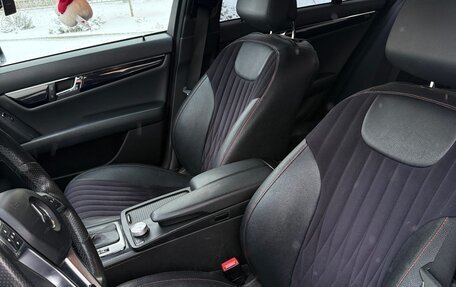 Mercedes-Benz C-Класс, 2010 год, 1 400 000 рублей, 8 фотография