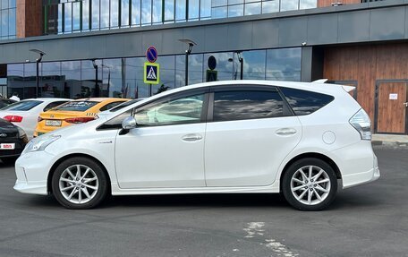Toyota Prius Alpha I (ZVW40/41), 2013 год, 1 800 000 рублей, 5 фотография