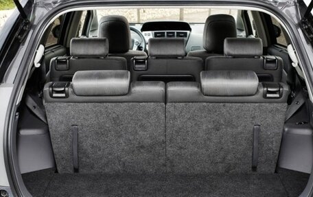 Toyota Prius Alpha I (ZVW40/41), 2013 год, 1 800 000 рублей, 16 фотография