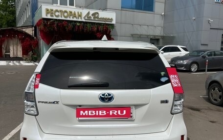 Toyota Prius Alpha I (ZVW40/41), 2013 год, 1 800 000 рублей, 10 фотография