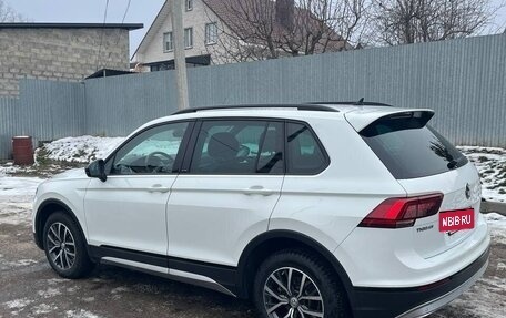 Volkswagen Tiguan II, 2019 год, 2 400 000 рублей, 5 фотография