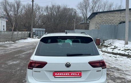 Volkswagen Tiguan II, 2019 год, 2 400 000 рублей, 7 фотография