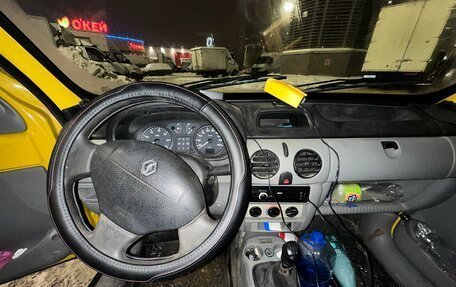 Renault Kangoo II рестайлинг, 2003 год, 340 000 рублей, 12 фотография