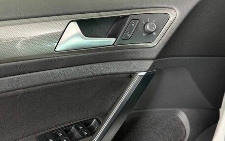 Volkswagen Golf VII, 2018 год, 1 950 000 рублей, 9 фотография