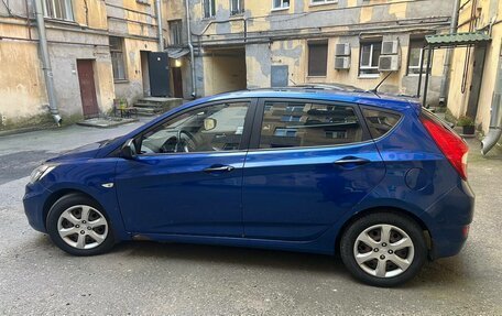 Hyundai Solaris II рестайлинг, 2012 год, 550 000 рублей, 2 фотография