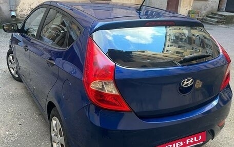 Hyundai Solaris II рестайлинг, 2012 год, 550 000 рублей, 5 фотография